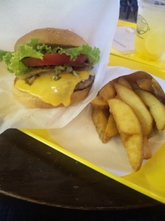 ���O���S��